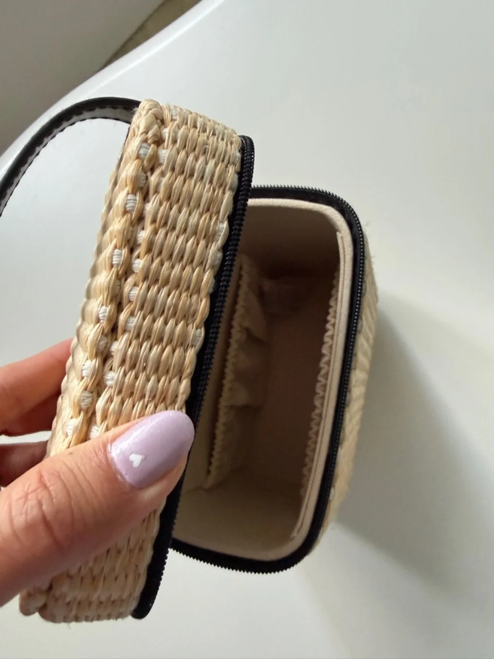 CHANEL Limited edition Straw bag in Natural and Black